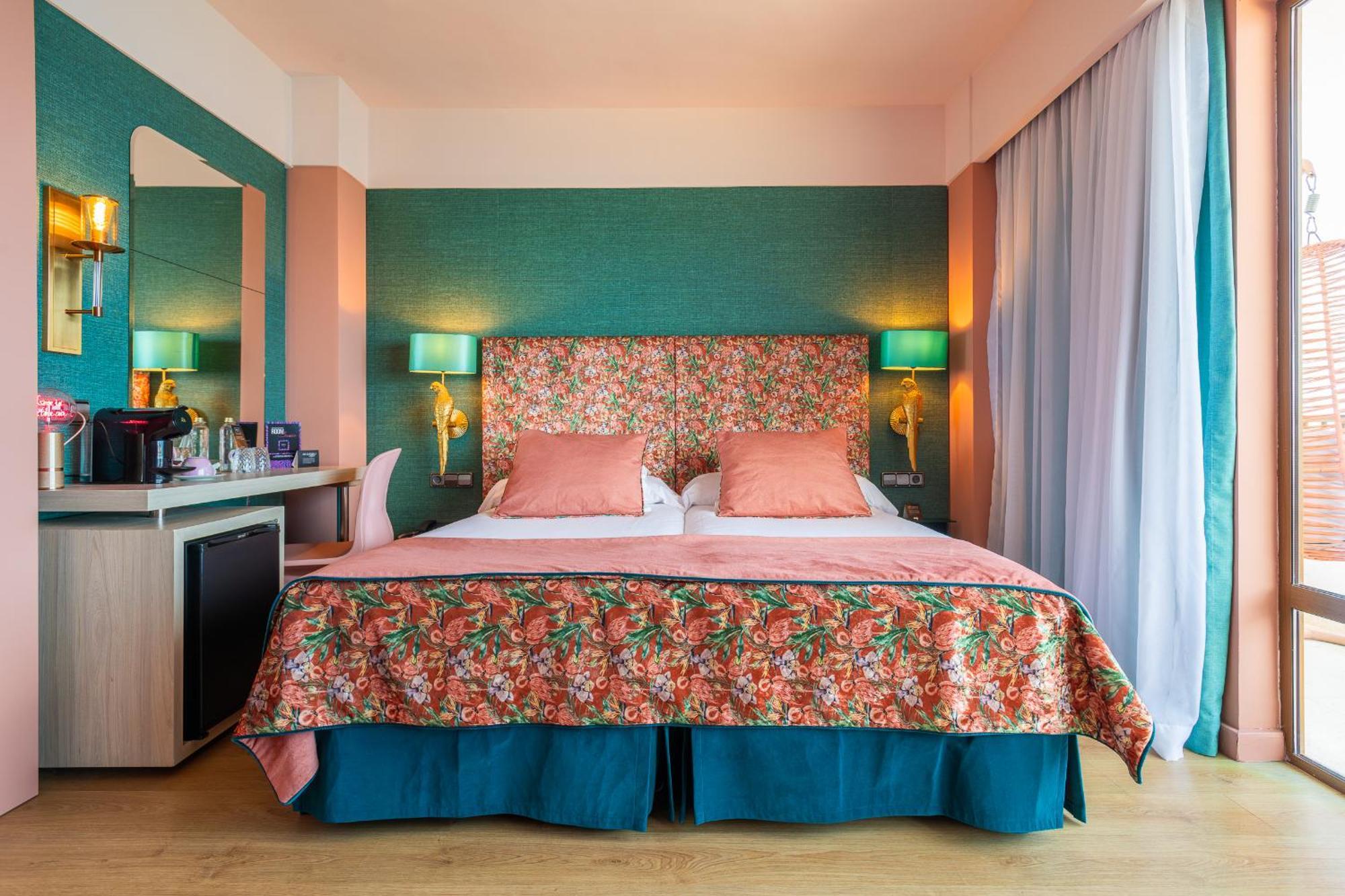 Nyx Hotel Ibiza By Leonardo Hotels-Adults Only サンアントニオアバド エクステリア 写真